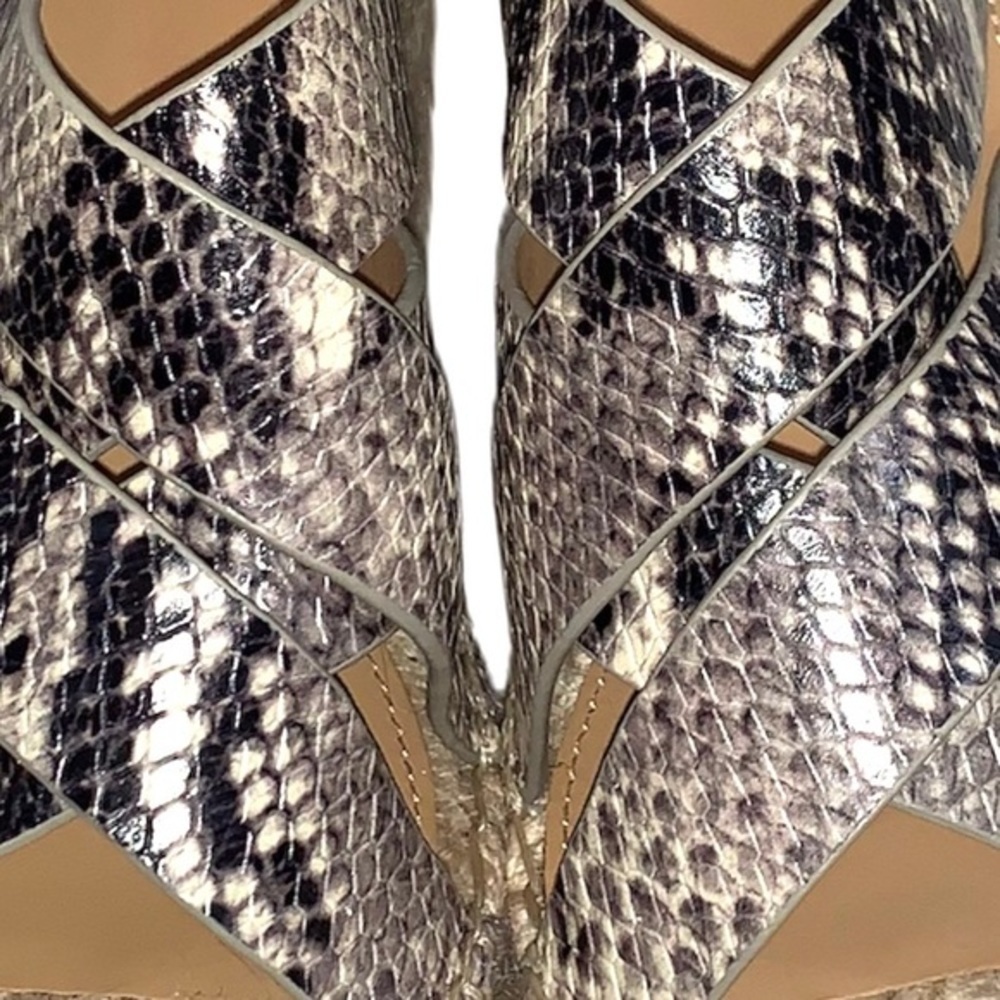 Marc Fisher size 8 leather snakeskin wedge sandals - Picture 4 of 12
